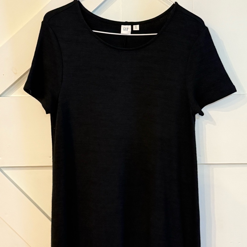 GAP Women's Black Short Sleeve Dress Small Tall Chic‎ Little Black Dress
